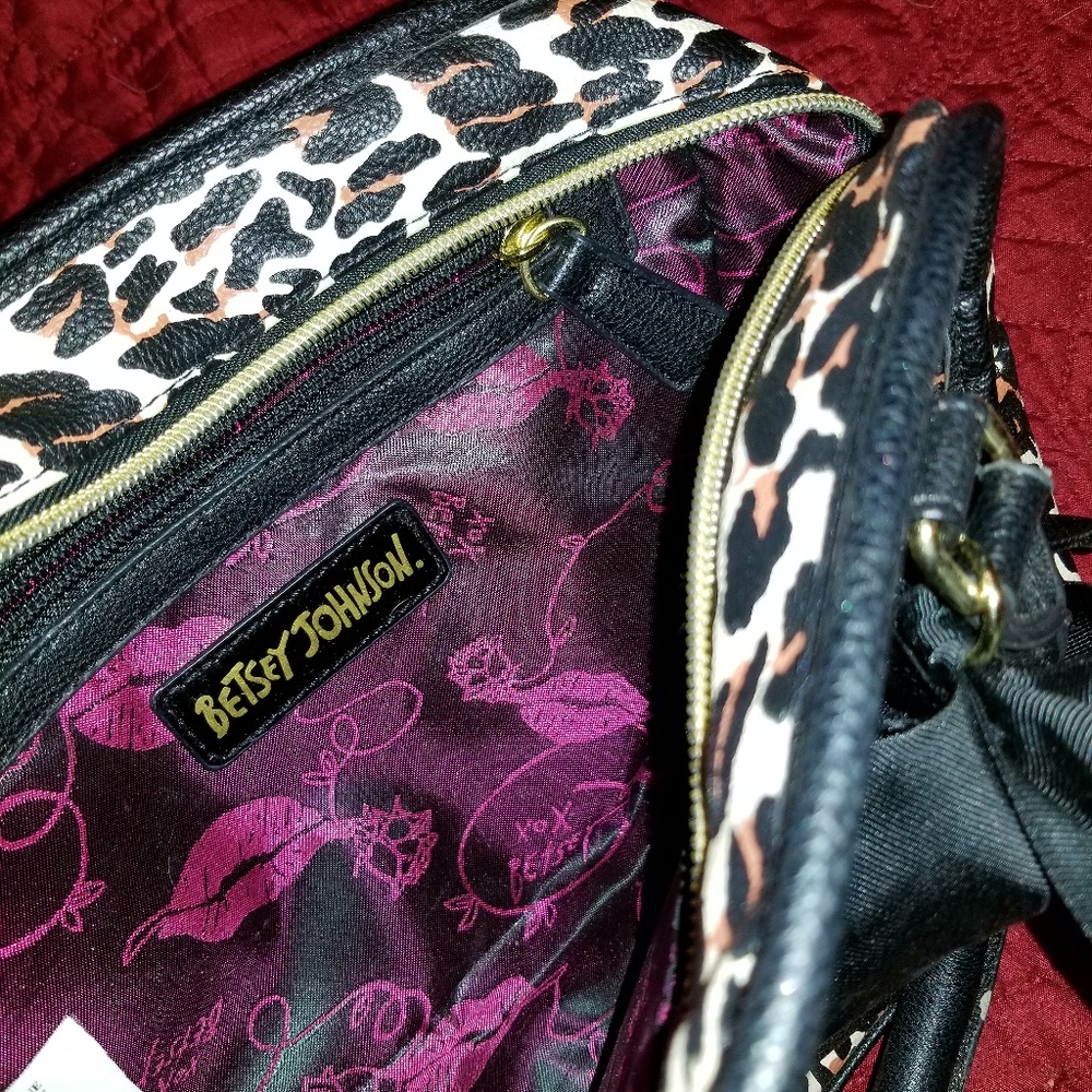 Designer Purse - Picture 2 of 3